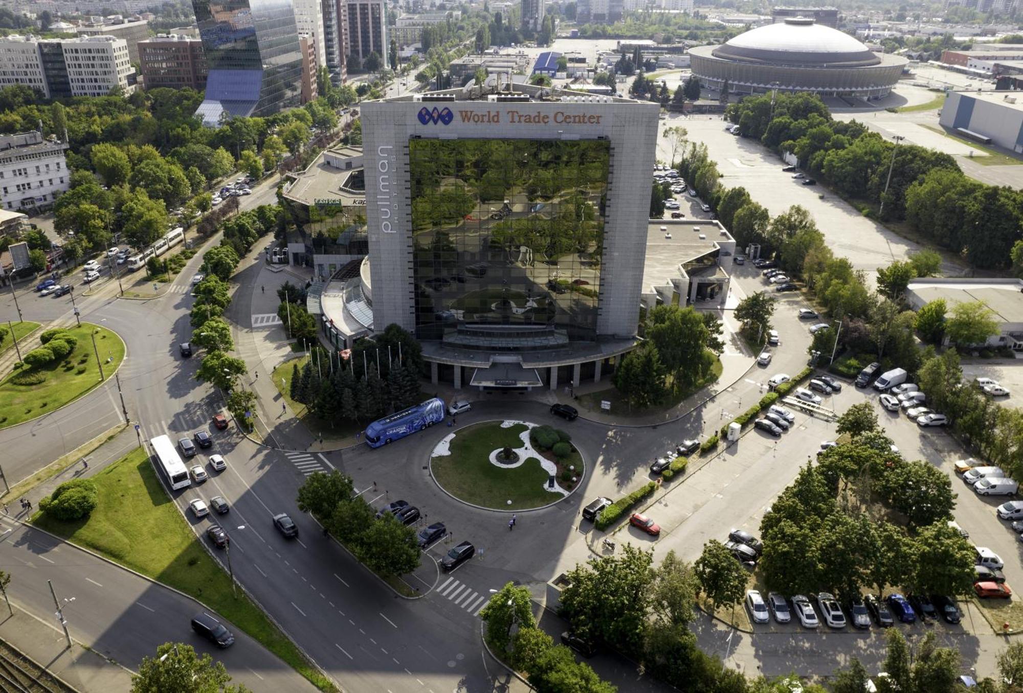 Pullman Bucharest World Trade Center Bucareste Exterior foto